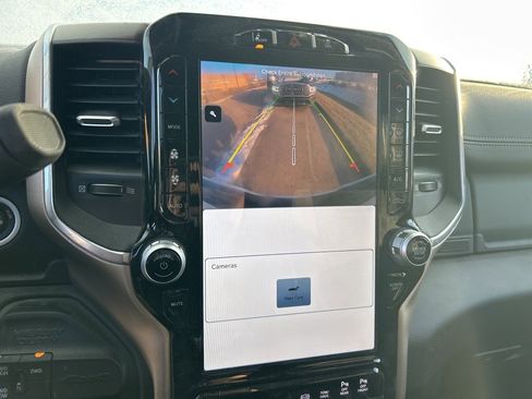 Used 2024 RAM 2500 Laramie w/ Safety Group image 8