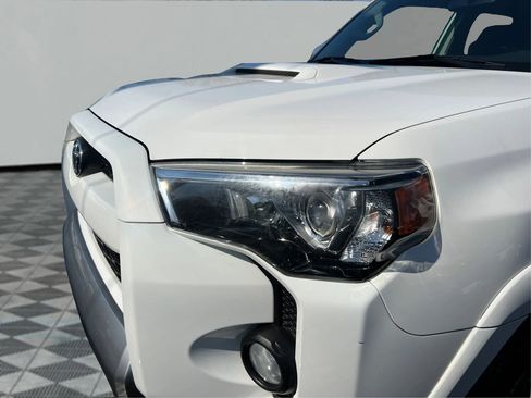 Used 2019 Toyota 4Runner TRD Off-Road image 22