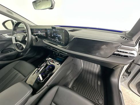 Used 2025 Audi A5 2.0T Premium Plus w/ Premium Plus AWD/4WD image 45