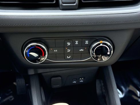 Used 2025 Chevrolet TrailBlazer LS w/ LS Confidence Package FWD image 6