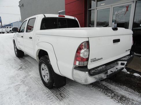 Used 2014 Toyota Tacoma 4x4 Double Cab w/ SR5 Package image 6