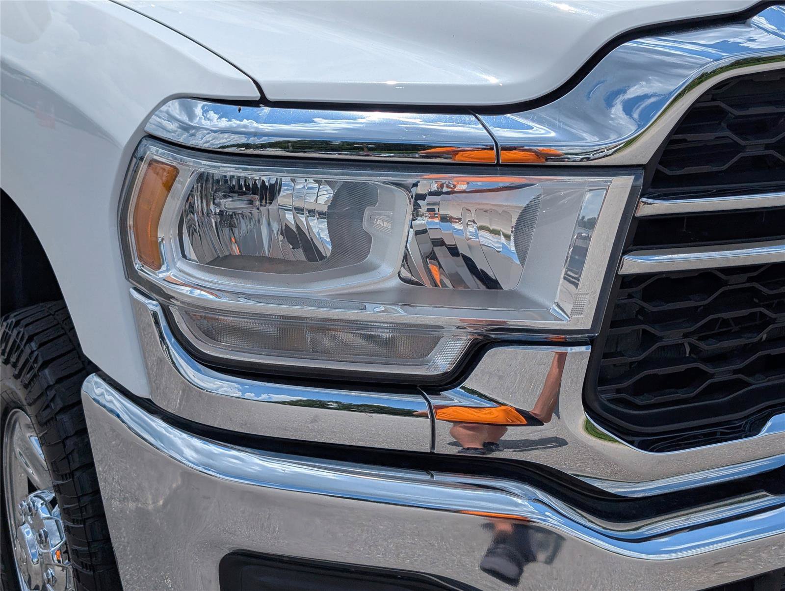 Used 2021 RAM 2500 Tradesman w/ Chrome Appearance Group AWD/4WD image 5