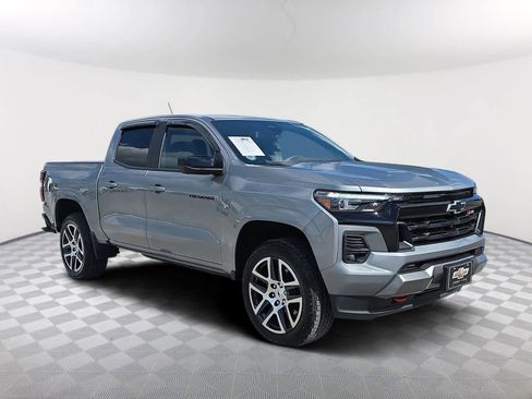 Used 2023 Chevrolet Colorado Z71 w/ Z71 Convenience Package 2 image 1