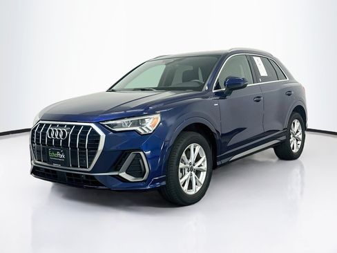 Used 2023 Audi Q3 2.0T Premium Plus w/ Premium Plus Package AWD/4WD image 3