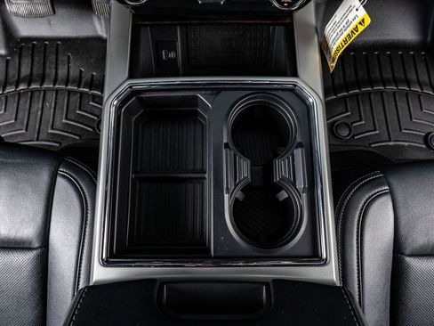 Used 2022 Ford F250 Lariat w/ Tremor Off-Road Package image 24