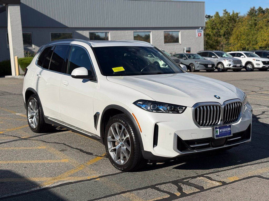 Used 2024 BMW X5 xDrive40i w/ Premium Package AWD/4WD image 8