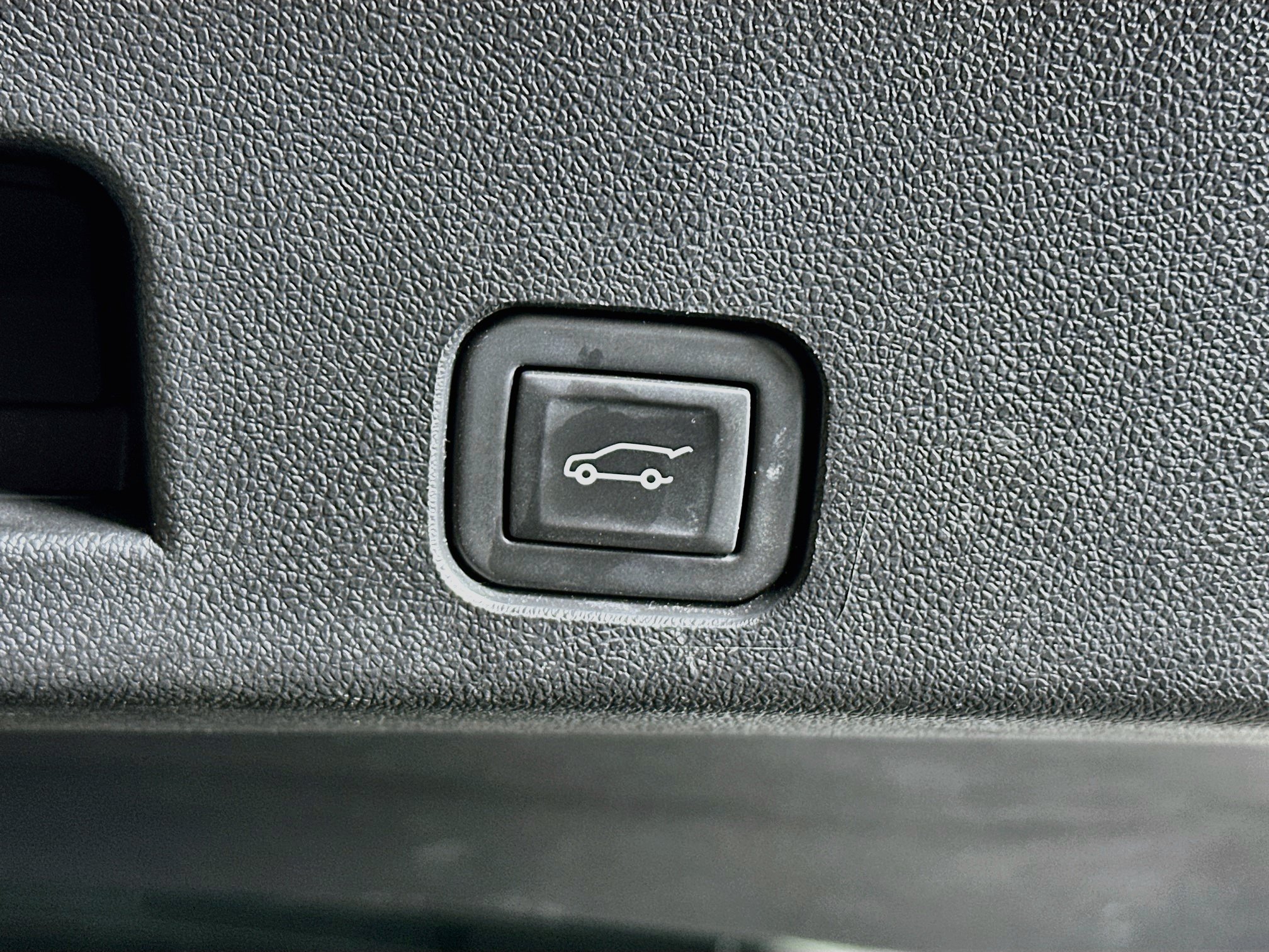 Used 2025 Chevrolet Traverse Z71 AWD/4WD image 32