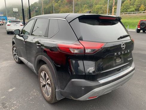 Used 2023 Nissan Rogue SV image 23