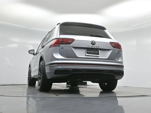 Used 2023 Volkswagen Tiguan SE R-Line FWD image 47