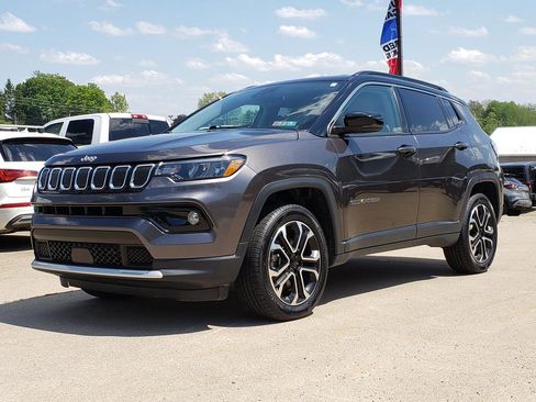 Certified 2022 Jeep Compass Limited AWD/4WD image 7