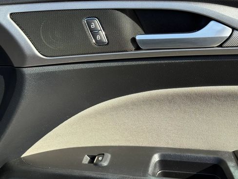 Used 2019 Ford Fusion S FWD image 10