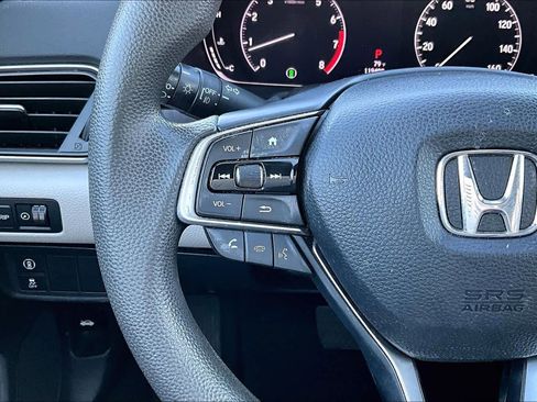 Used 2018 Honda Accord EX image 23