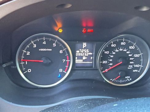 Used 2015 Subaru Crosstrek 2.0i Premium AWD/4WD image 11