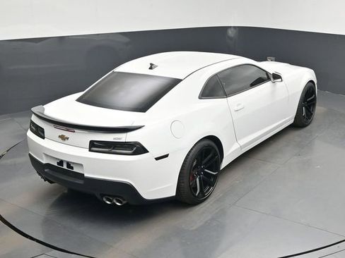Used 2014 Chevrolet Camaro SS w/ SS Performance Package image 30