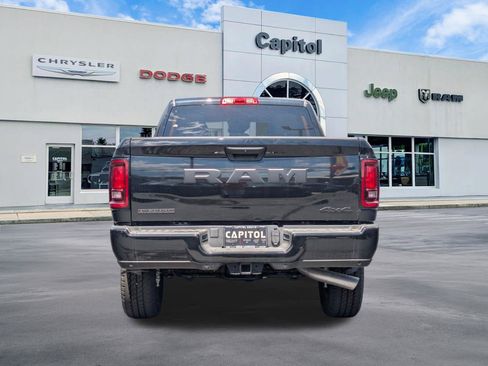 New 2026 RAM 2500 Big Horn AWD/4WD image 4