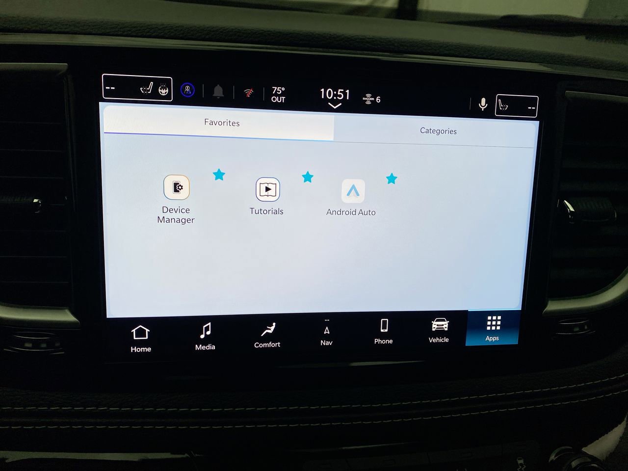 New 2027 Chrysler Pacifica Select w/ Family Tech Group FWD image 18
