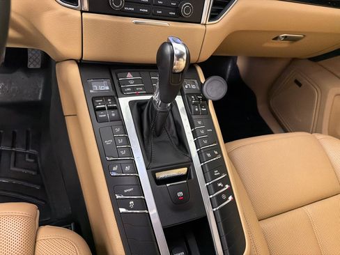 Used 2018 Porsche Macan S w/ Premium Package Plus AWD/4WD image 20