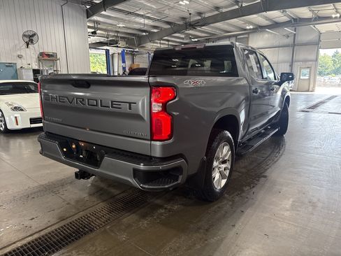 Used 2021 Chevrolet Silverado 1500 Custom AWD/4WD image 3