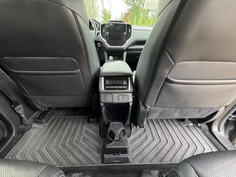 Certified 2024 Subaru Ascent Limited w/ Technology Package AWD/4WD image 38