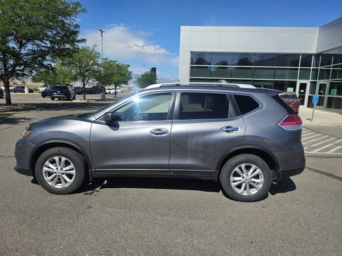 Used 2016 Nissan Rogue SV AWD/4WD image 9