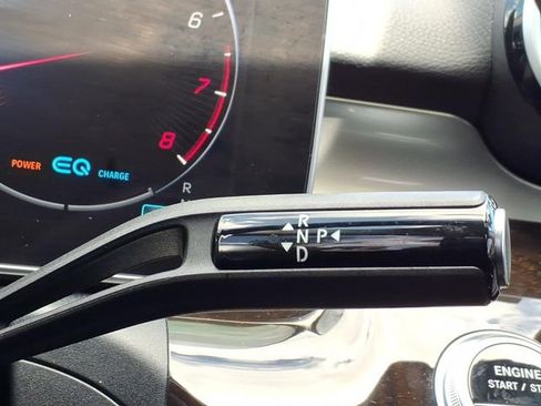 Used 2022 Mercedes-Benz C 300 Sedan image 25