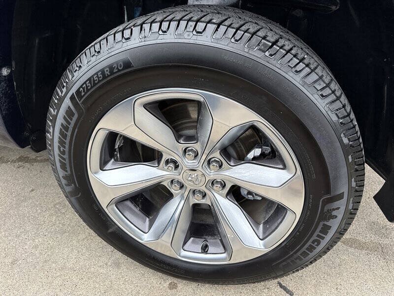 Used 2022 RAM 1500 Limited w/ Body Color Bumper Group AWD/4WD image 15