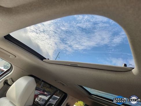 Certified 2024 Hyundai Santa Fe Limited image 22