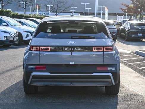 New 2026 Hyundai Ioniq 5 SE image 6