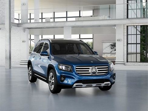 New 2026 Mercedes-Benz GLB 250 4MATIC image 9