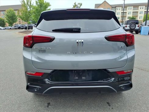Certified 2024 Buick Encore GX Sport Touring FWD image 32