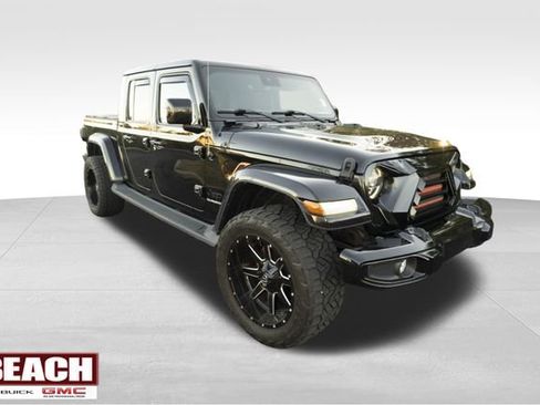 Used 2021 Jeep Gladiator Overland image 1