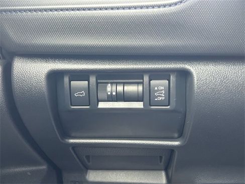 Certified 2025 Subaru Forester Premium w/ Protection Package image 22