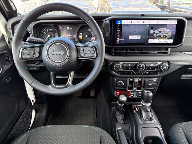Used 2024 Jeep Wrangler Unlimited Rubicon 4xe w/ Technology Group AWD/4WD image 26