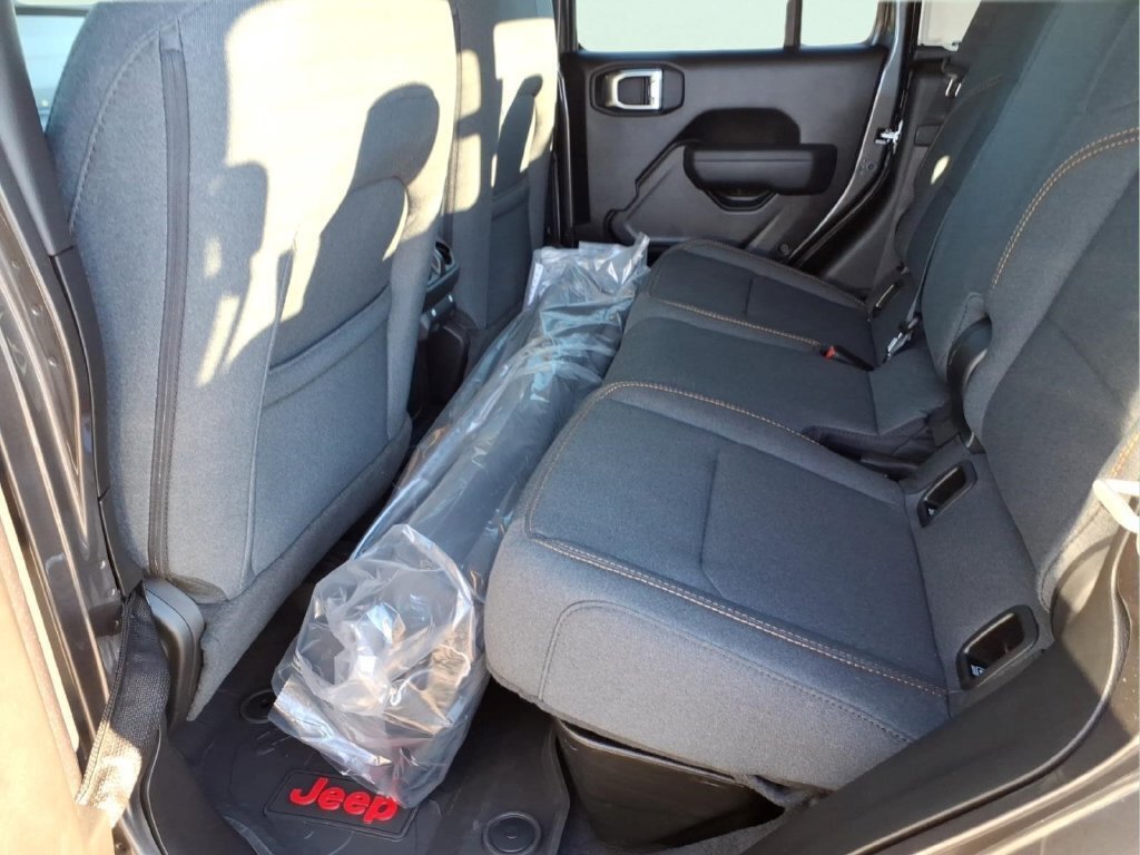 New 2027 Jeep Gladiator Sport AWD/4WD image 11