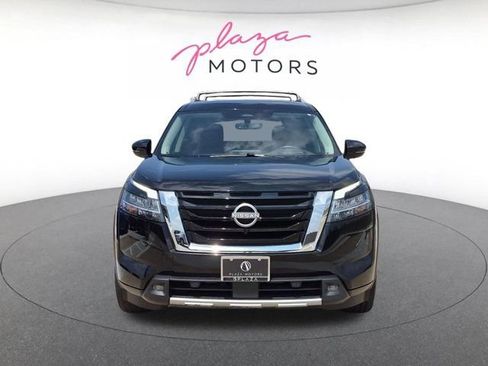 Used 2023 Nissan Pathfinder Platinum w/ Cargo Package FWD image 2