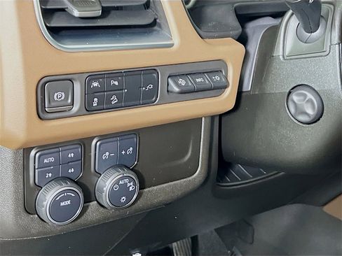 Used 2021 Chevrolet Tahoe High Country image 21