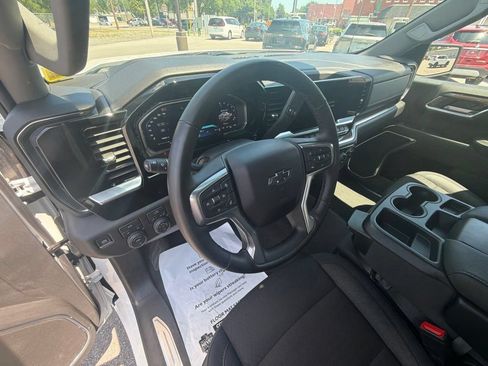 Used 2026 Chevrolet Silverado 1500 RST AWD/4WD image 22