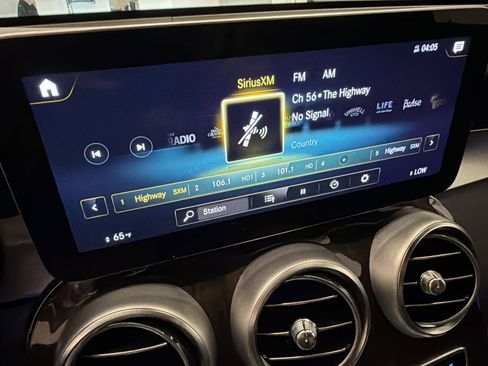 Certified 2022 Mercedes-Benz GLC 300 image 22