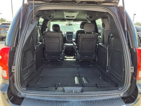 Used 2017 Dodge Grand Caravan GT FWD image 7