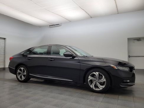 Used 2018 Honda Accord EX image 11