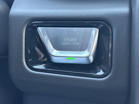 New 2026 GMC Yukon XL AT4 w/ AT4 Premium Plus Package AWD/4WD image 27