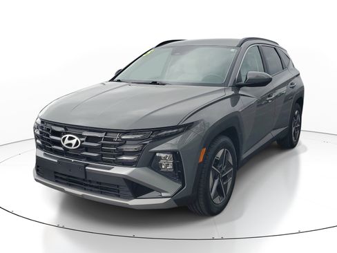 Used 2025 Hyundai Tucson SEL image 3