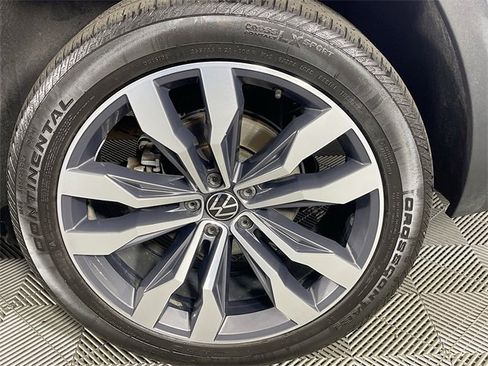 Used 2021 Volkswagen Atlas SEL R-Line image 34