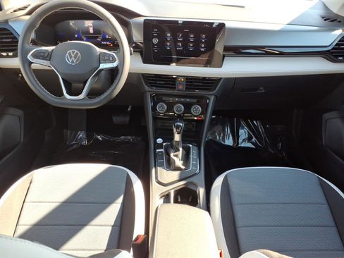 New 2026 Volkswagen Taos S image 10