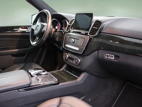 Used 2019 Mercedes-Benz GLE 400 4MATIC image 22