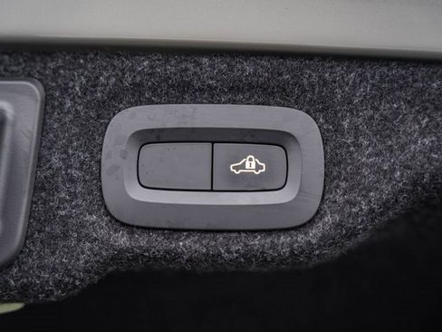 Used 2021 Volvo S60 T5 Momentum w/ Protection Package Premier image 12