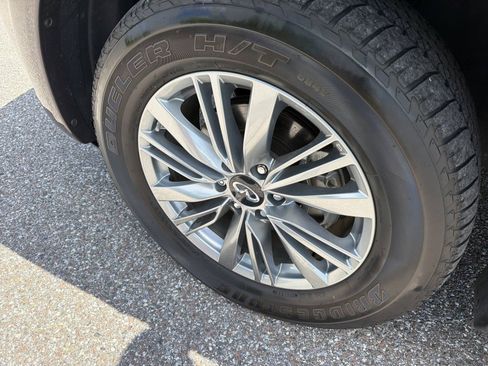 Used 2022 INFINITI QX80 Luxe w/ Cargo Package AWD/4WD image 10