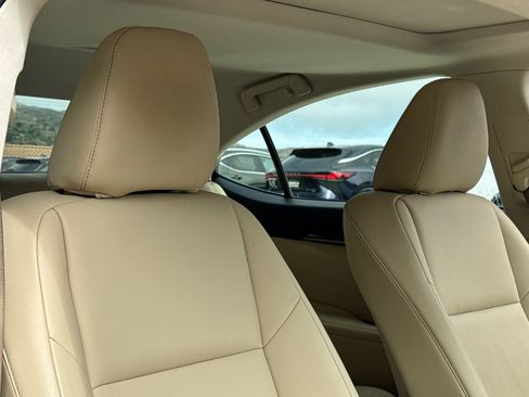 Used 2013 Lexus ES 350 w/ Premium Pkg FWD image 33