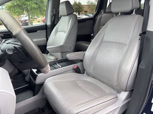 Used 2023 Honda Odyssey Elite image 22