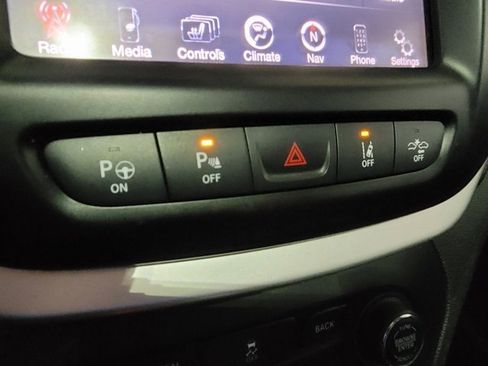 Used 2014 Jeep Cherokee Trailhawk w/ Technology Group image 47